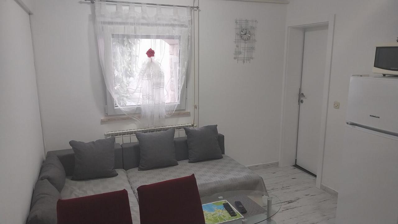 Jan 2 Διαμέρισμα Πούλα Εξωτερικό φωτογραφία